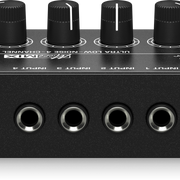 MX400 Behringer 4-kanaals Line Mixer