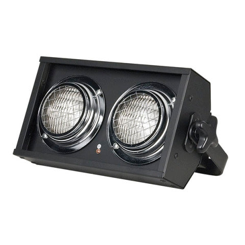 STAGE BLINDER 2 DMX SHOWTEC INCL 2X LAMP 120V 650W BLACK
