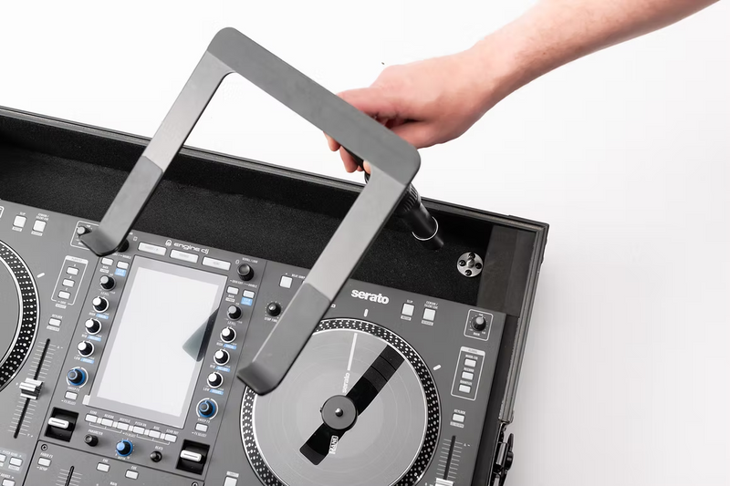 GRV LAPTOP-STAND MAGMA ENKEL OF OP DE MAGMA GROOVE TERMINAL