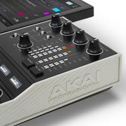 MPC XL AKAI Standalone Sampling &amp; Sequencing Station