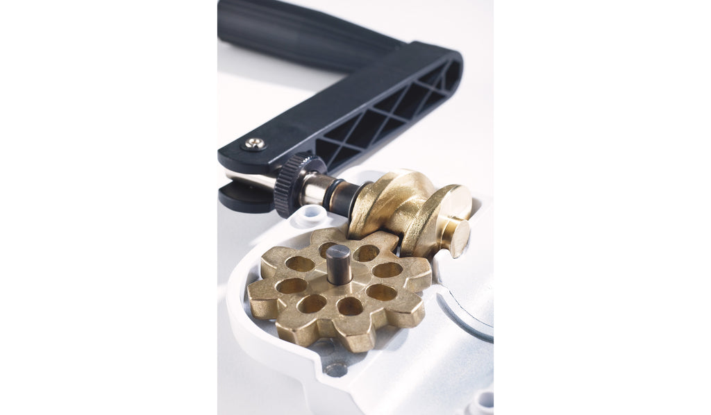 21339 K&amp;M Wind-Up Tussenpaal 94-150,5 cm Zwart