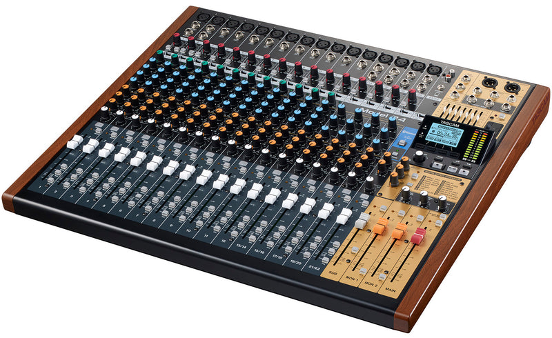 Model 24 Tascam 22-Kanaals Mengpaneel