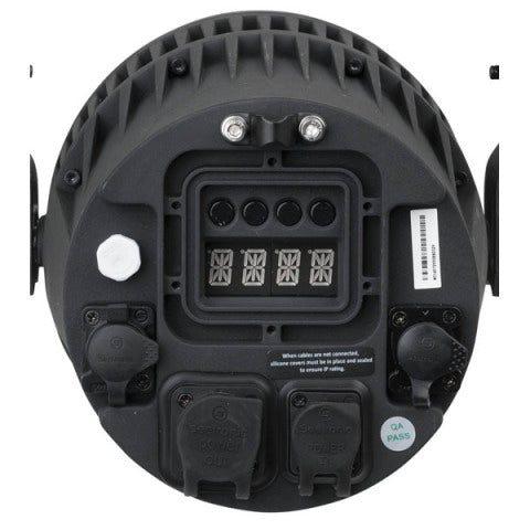 Spectral M800 Q4 IP65 Showtec