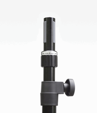 21367 K&amp;M Tussenpaal 89-138 cm met Ring Lock M20 Zwart
