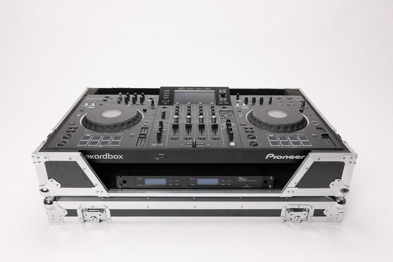 DJ-Controller Case XDJ-XZ 19'' Magma