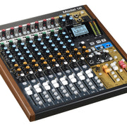 MODEL 12 TASCAM 10-KANAALS MENGPANEEL
