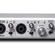 Series 102i Tascam USB Audio/MIDI Interface